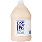 Chris Christensen Day to Day Moisturizing Shampoo - owsiany szampon nawilżający dla psów i kotów o wrażliwej skórze 3.8l