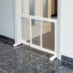 Trixie - drewniana, regulowana barierka zabezpieczająca pomieszczenia przed psami, regulacja 63-108 cm, wysokość 61 cm
